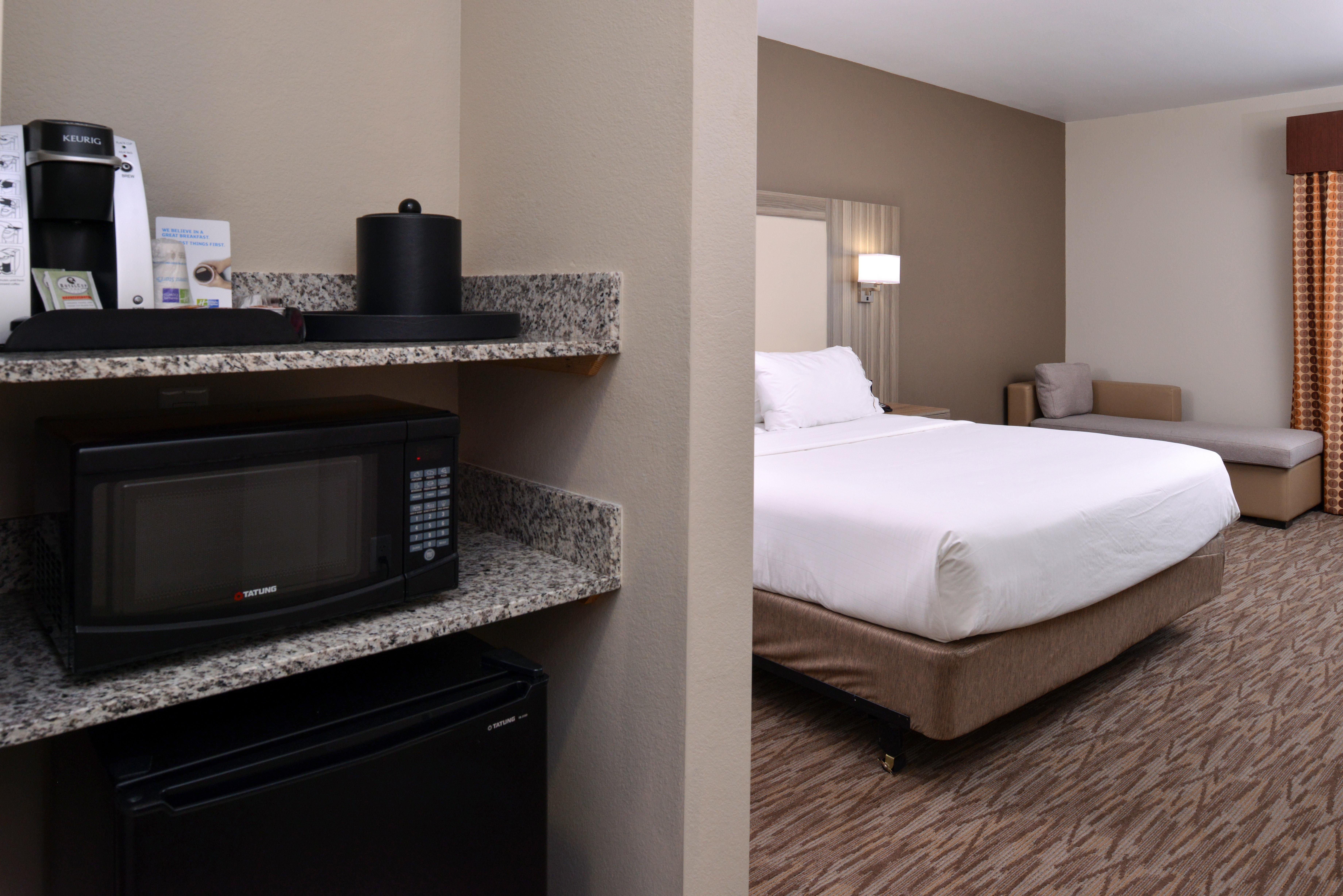 Holiday Inn Express & Suites Williams By Ihg Exterior photo